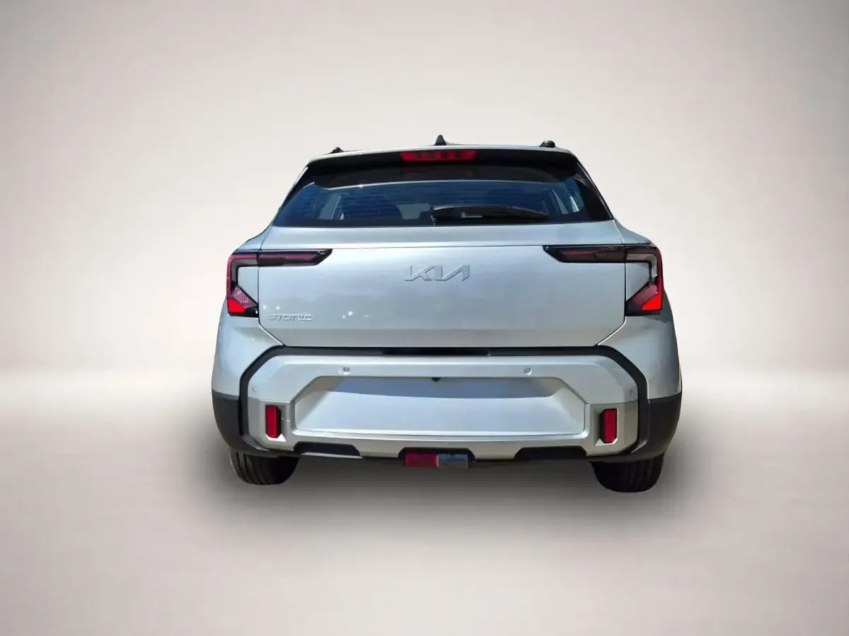 Neu Kia Stonic 116 PS (85 kW) 2026 Silber SUV