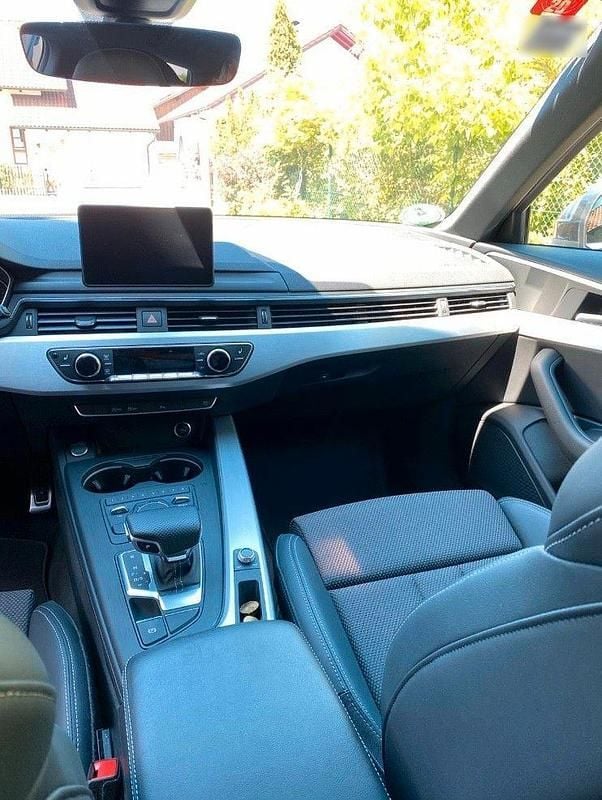 Gebraucht Audi A4 S-Line 150 PS (110 kW) 2019 Grau Kombi