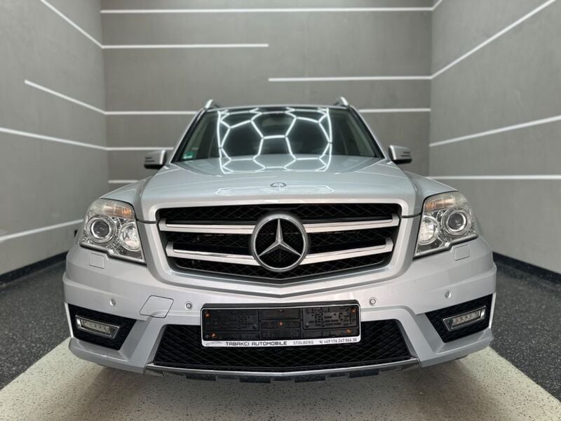 Silber Gebraucht 2011 Mercedes GLK220 AMG line SUV | 11.800 € (Guter Preis) - Bild 1/4