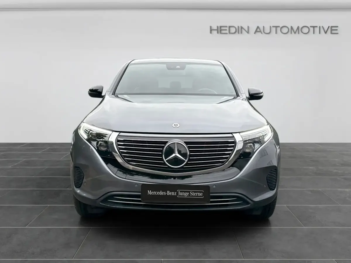 Gebraucht Mercedes EQC400 300 kW (408 PS) 2022 Schwarz SUV