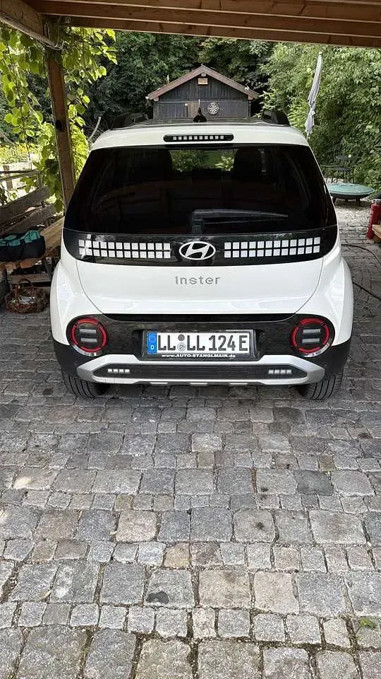 Gebraucht Hyundai Inster Prime 85 kW (116 PS) 2025 Weiß Kleinwagen