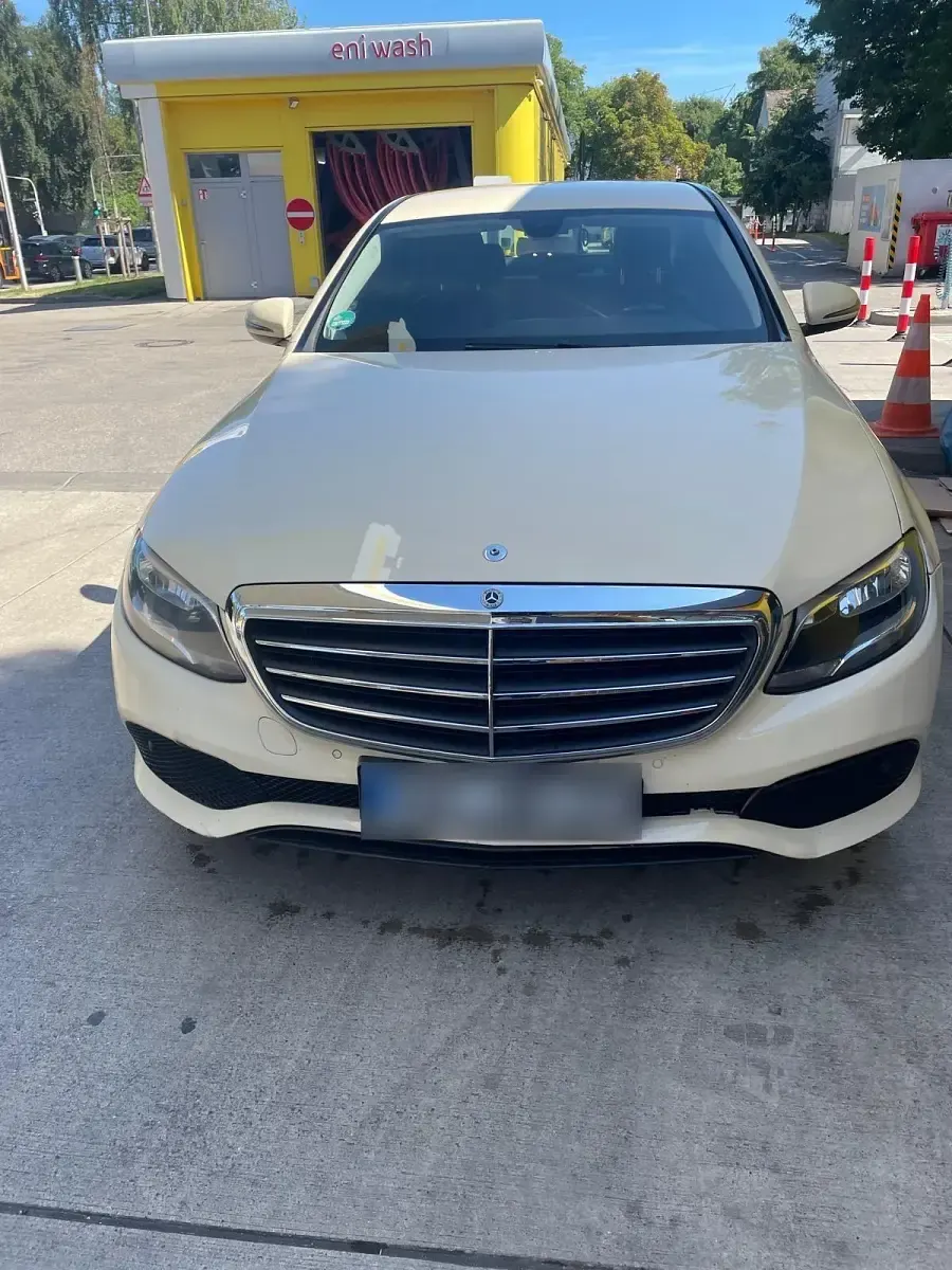 Gebraucht Mercedes E200 150 PS (110 kW) 2018 Beige Limousine