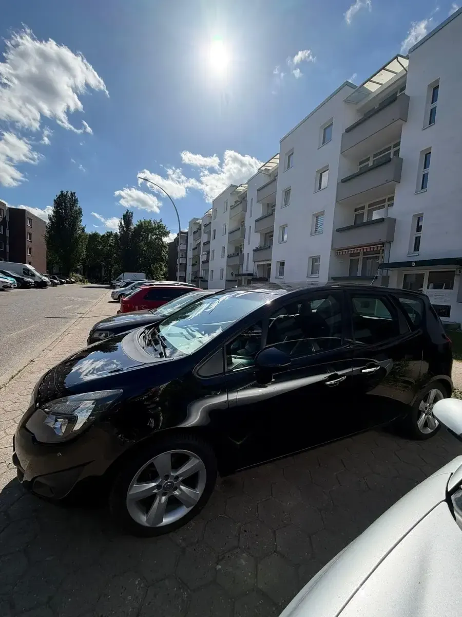 Gebraucht Opel Meriva 110 PS (80 kW) 2011 Schwarz Van / Kleinbus