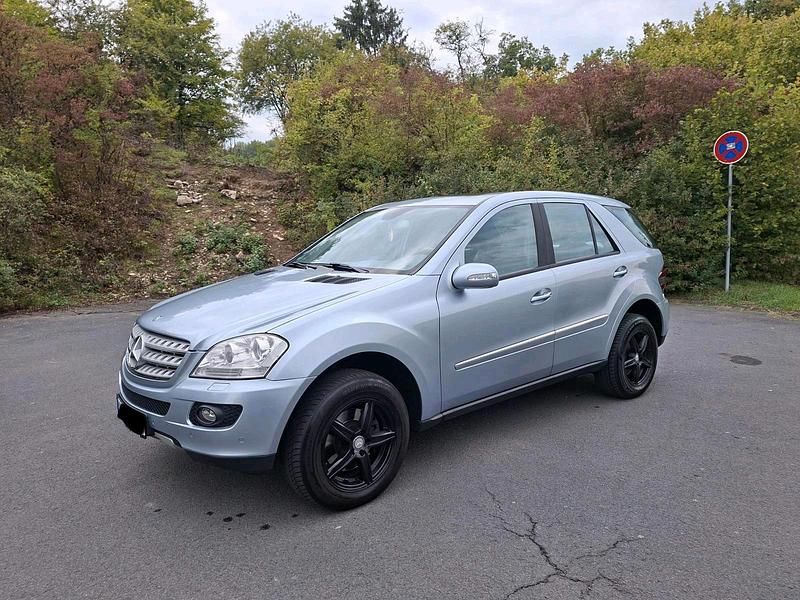 Andere farben Gebraucht 2006 Mercedes ML280 SUV | 7.500 € (Fairer Preis) - Bild 1/4