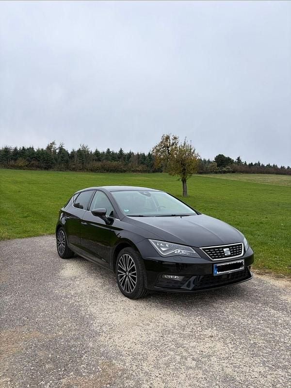 Schwarz Gebraucht 2017 Seat Leon XCELLENCE Kombi | 9.099 € (Guter Preis) - Bild 1/4