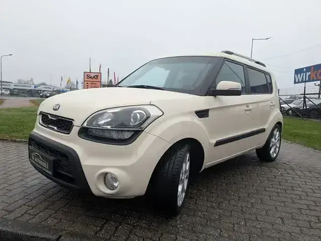 Gebraucht Kia Soul Spirit 128 PS (94 kW) 2013 Beige SUV