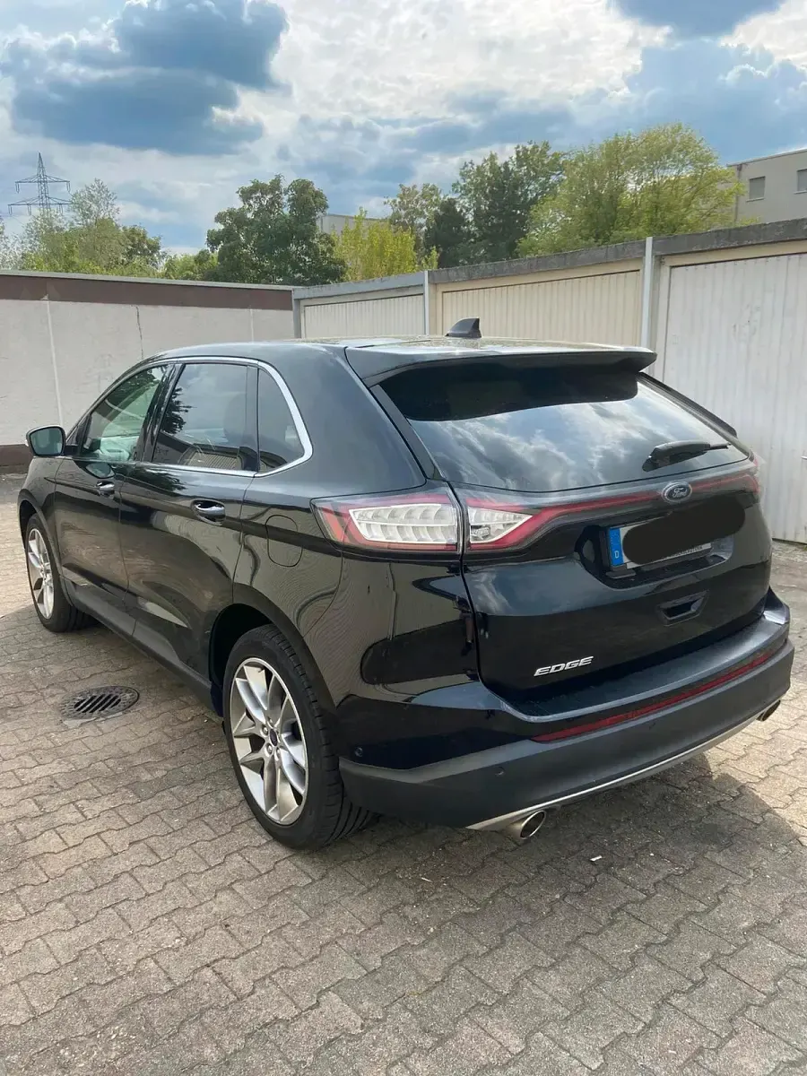 Gebraucht Ford Edge Titanium 210 PS (154 kW) 2016 Schwarz SUV
