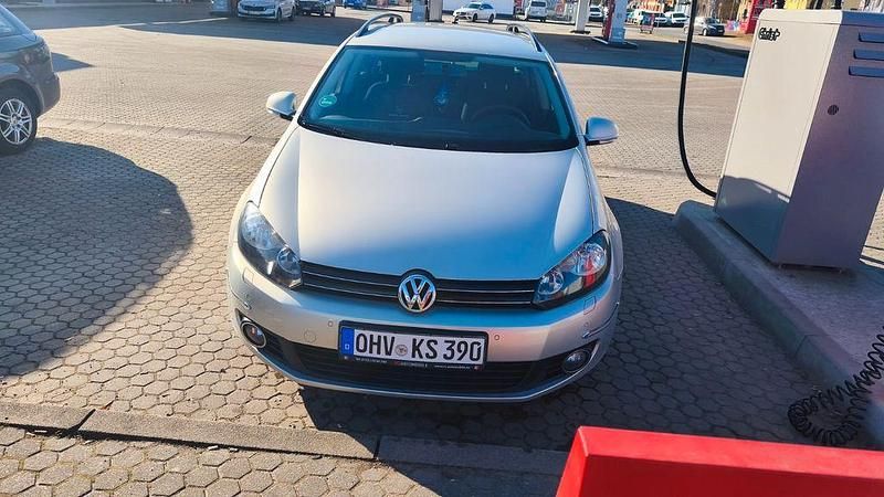 Gebraucht VW Golf Plus 122 PS (89 kW) 2010 Silber Van / Kleinbus