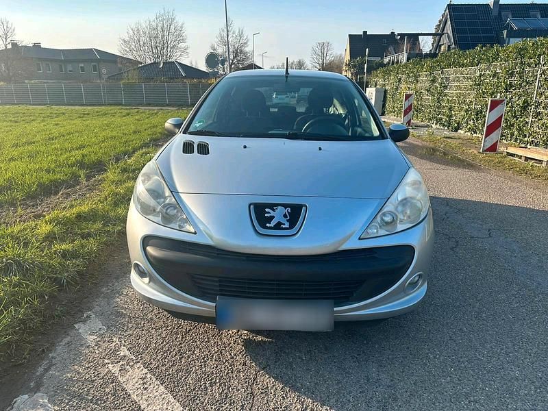 Gebraucht Peugeot 206+ 73 PS (53 kW) 2010 Grau Kleinwagen