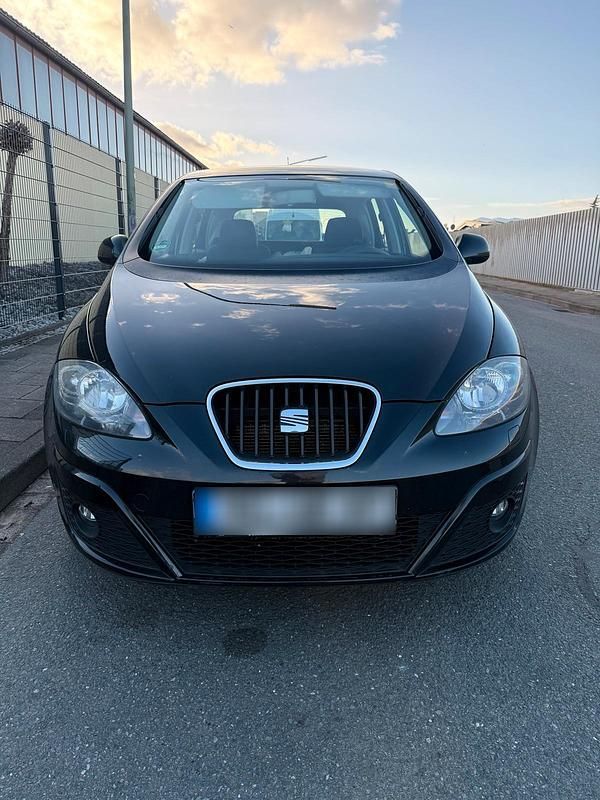 Gebraucht Seat Altea 105 PS (77 kW) 2012 Schwarz Limousine