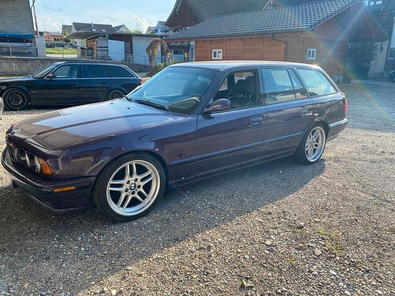 Gebraucht BMW 540 286 PS (210 kW) 1995 Violet Kombi