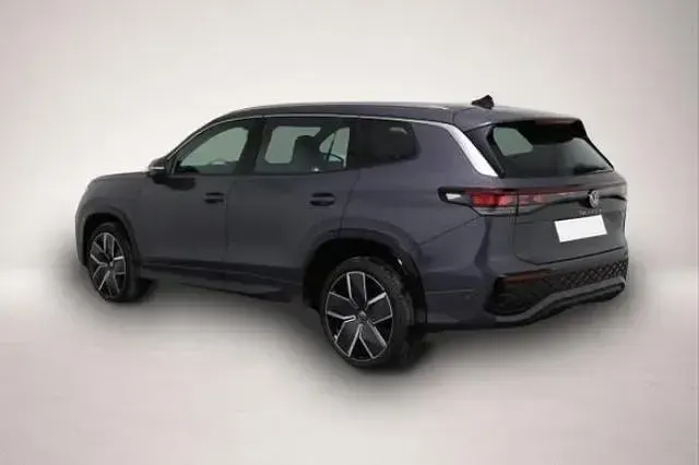 Neu VW Tayron Edition 193 PS (141 kW) 2025 Manufacturer SUV