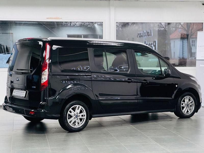 Gebraucht Ford Grand Tourneo Connect Titanium 120 PS (88 kW) 2018 Schwarz Van / Kleinbus