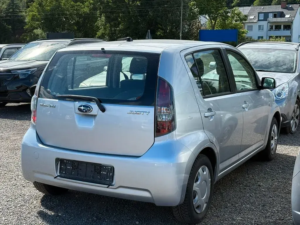 Gebraucht Subaru Justy Active 69 PS (50 kW) 2009 Grau Kleinwagen