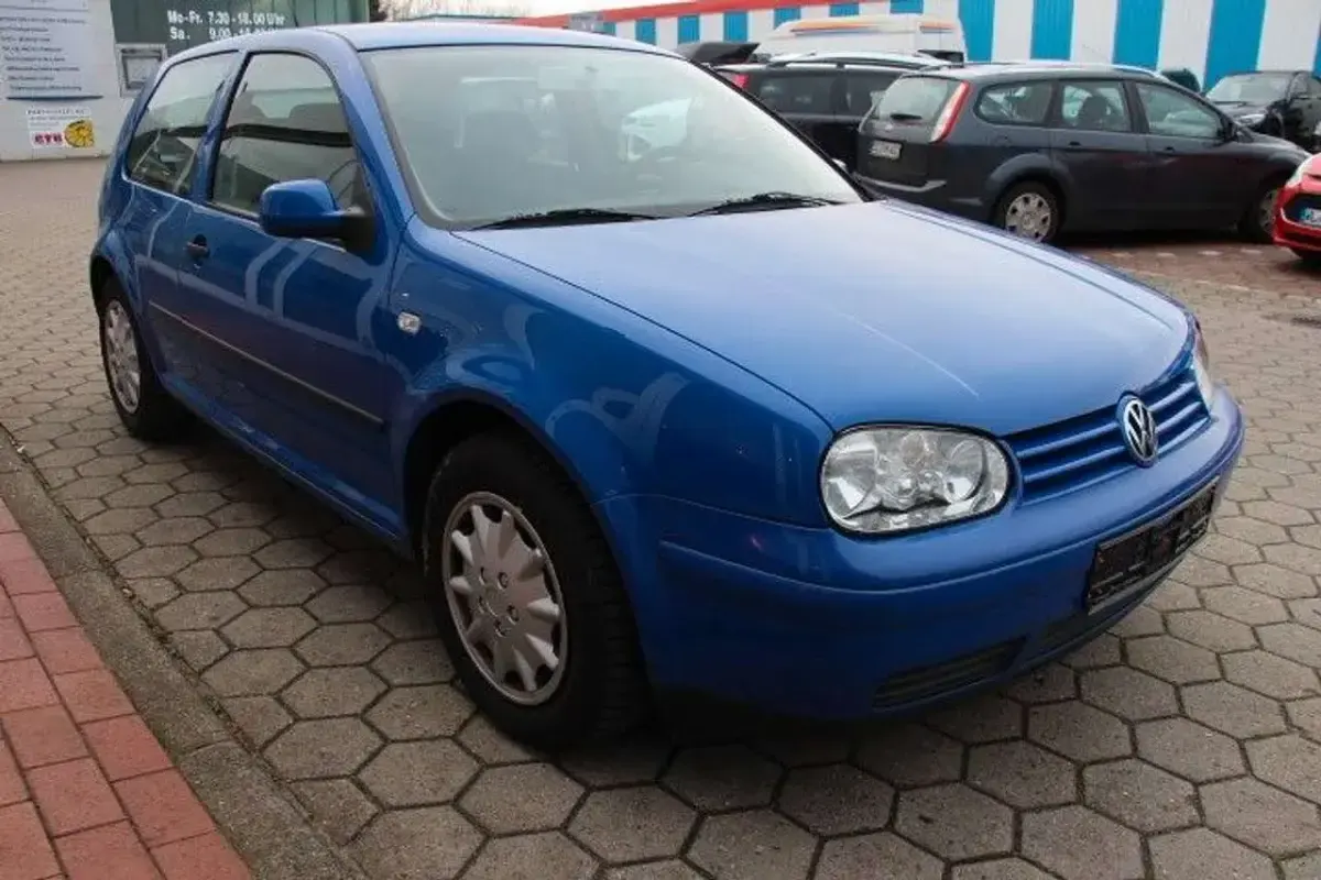 Gebraucht VW Golf IV 75 PS (55 kW) 2000 Blau Limousine