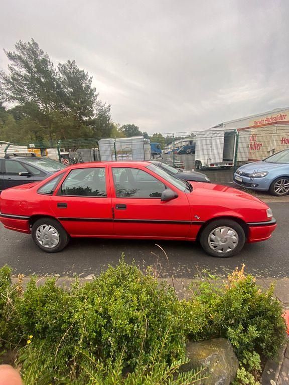 Gebraucht Opel Vectra 116 PS (85 kW) 1995 Rot Limousine
