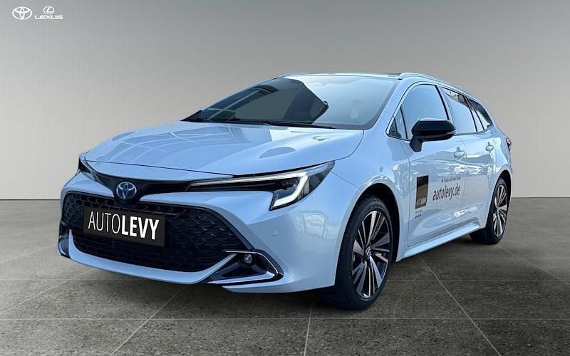 Neu Toyota Corolla 196 PS (144 kW) 2026 Weiß Kombi
