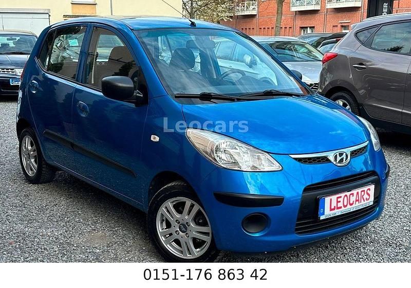 Gebraucht Hyundai i10 77 PS (56 kW) 2009 Blau Kleinwagen