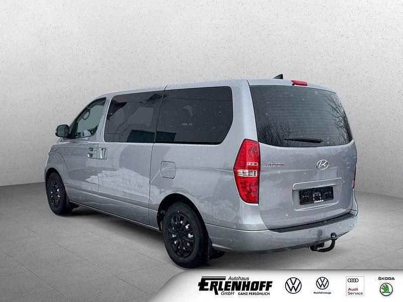 Gebraucht Hyundai H-1 Trend 170 PS (125 kW) 2019 Silber Van / Kleinbus