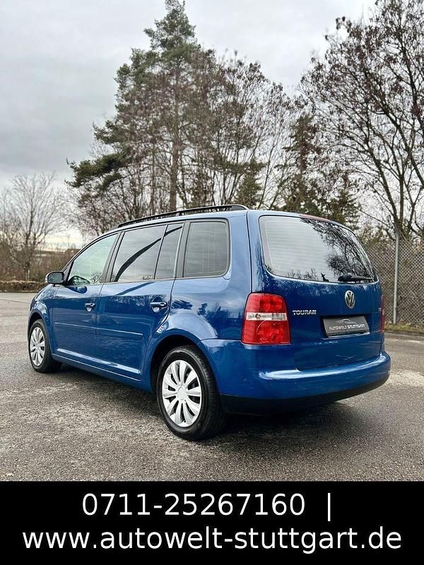 Gebraucht VW Touran Trendline 116 PS (85 kW) 2005 Blau Van / Kleinbus