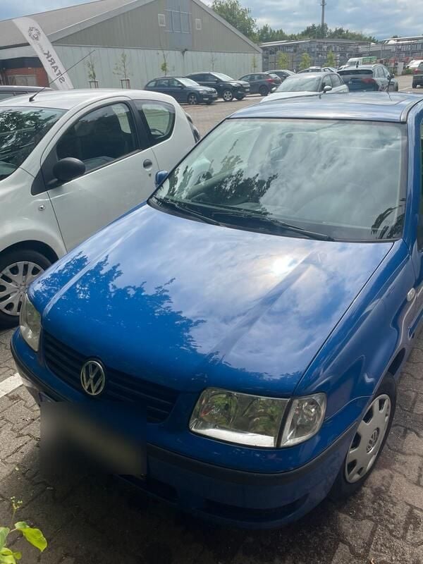 Blau Gebraucht 2000 VW Polo Kleinwagen | 600 € (Guter Preis) - Bild 1/4