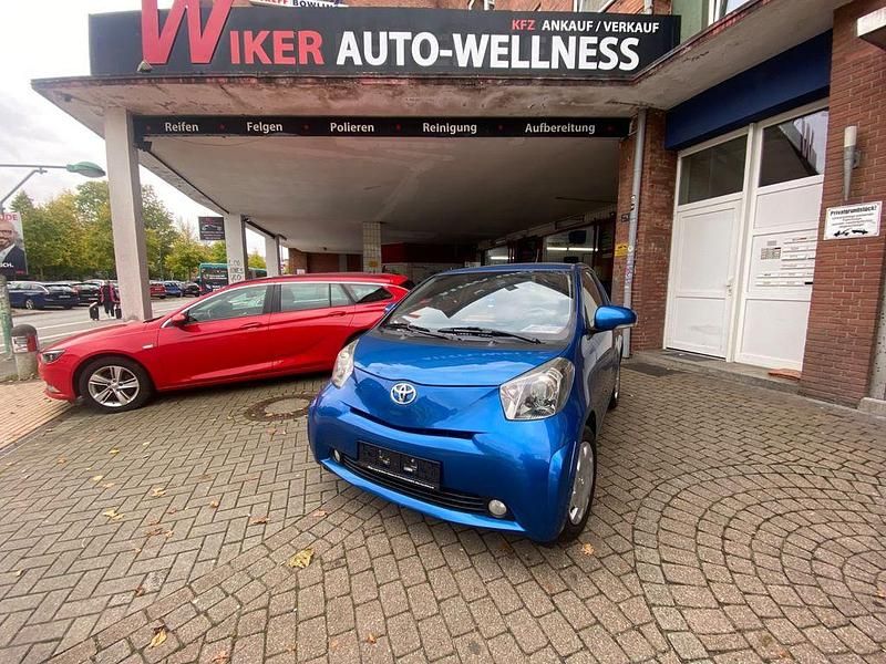 Blau Gebraucht 2012 Toyota iQ Kleinwagen | 3.400 € (Fairer Preis) - Bild 1/4