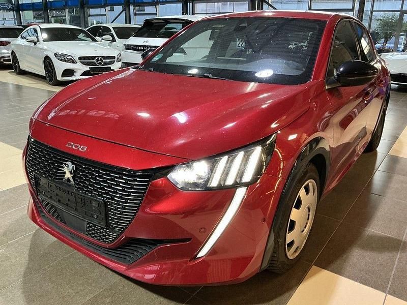 Rot Gebraucht 2021 Peugeot 208 GT Kleinwagen | 17.000 € (Guter Preis) - Bild 1/4