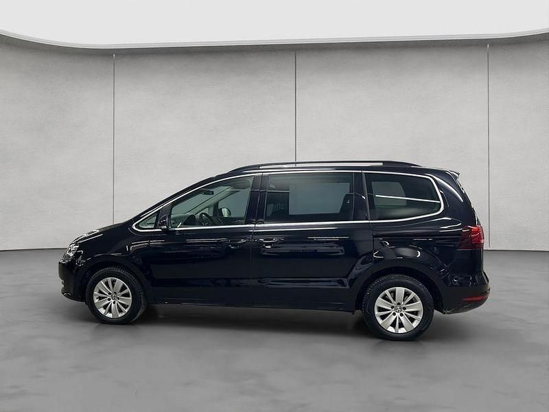 Gebraucht VW Sharan 150 PS (110 kW) 2016 Schwarz Van / Kleinbus