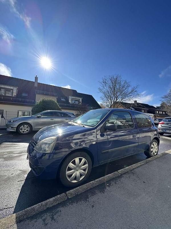 Gebraucht Renault Clio II 75 PS (55 kW) 2007 Limousine