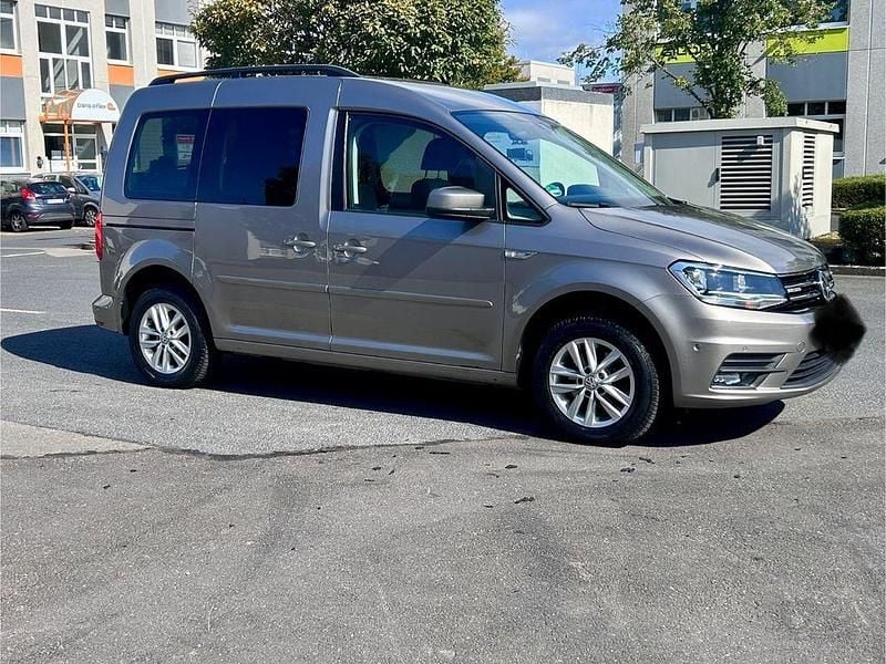 Gebraucht VW Caddy Comfortline 110 PS (80 kW) 2018 Silber Van / Kleinbus