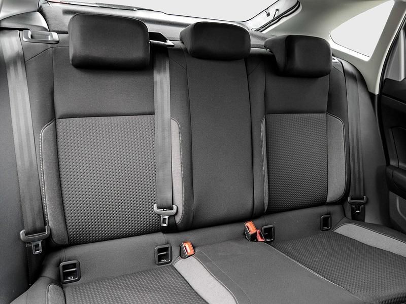 Gebraucht VW Taigo R 110 PS (80 kW) 2023 Silber SUV