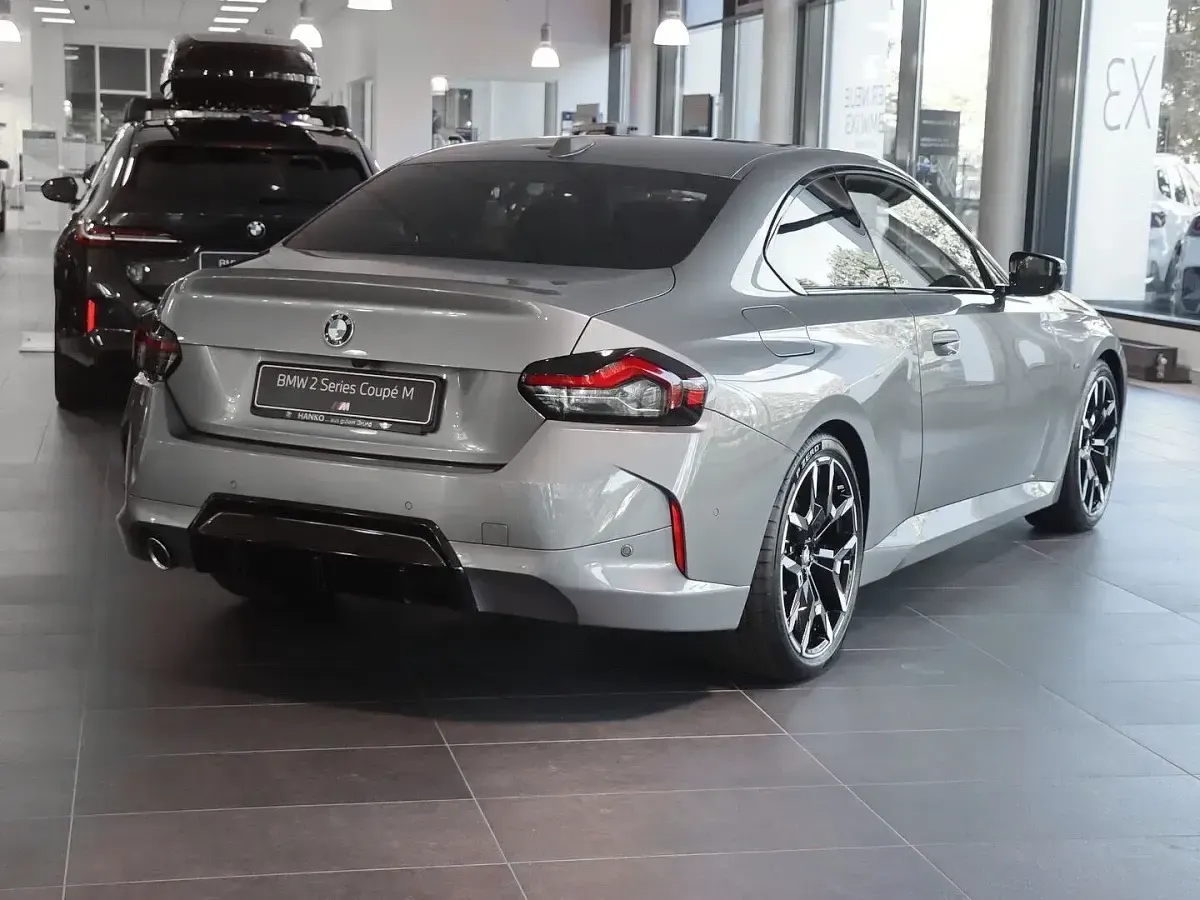 Gebraucht BMW 220 Efficient Dynamics 190 PS (139 kW) 2026 Skyscraper grau Coupé