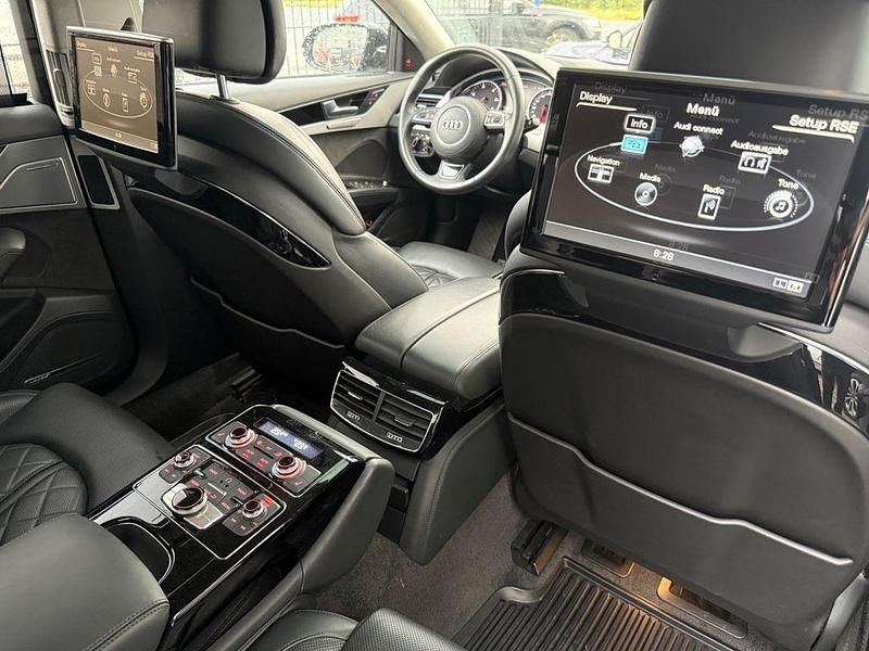 Phantomschwarz Gebraucht 2014 Audi A8 Sport Limousine | 22.999 € (Etwas zu teuer) - Bild 1/4