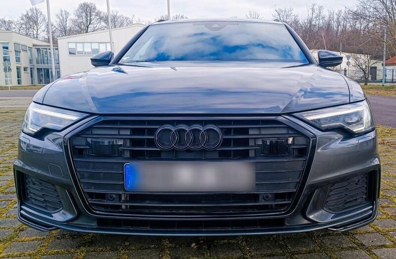 Grau Gebraucht 2023 Audi A6 S-Line Kombi | 45.500 € - Bild 1/4