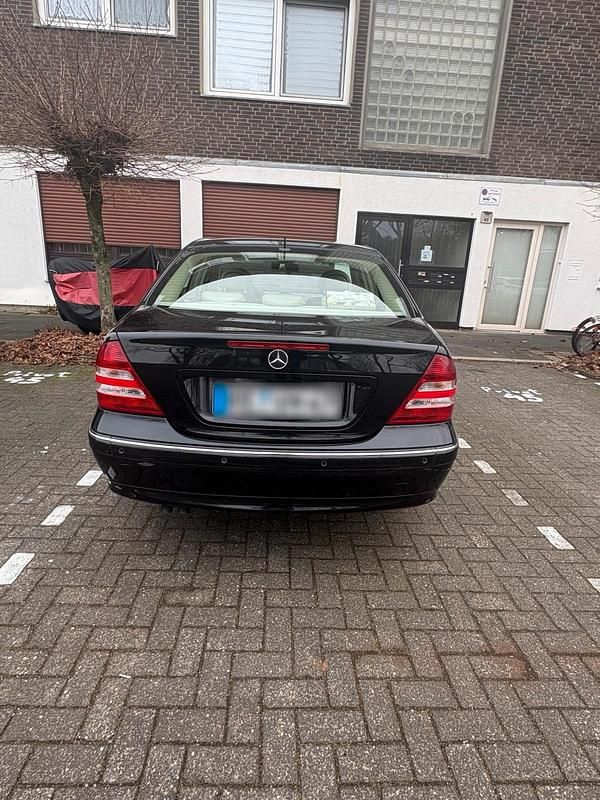 Gebraucht Mercedes C320 218 PS (160 kW) 2005 Schwarz Limousine