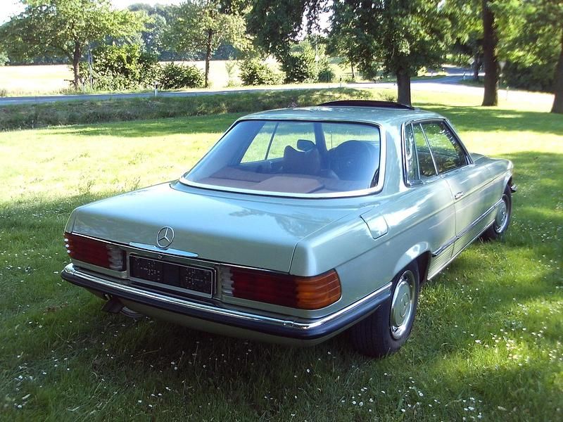Grün Gebraucht 1972 Mercedes 350 Coupé | 15.900 € - Bild 1/4