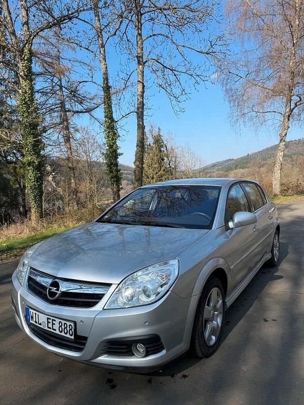 Gebraucht Opel Signum 155 PS (114 kW) 2008 Silber Kleinwagen
