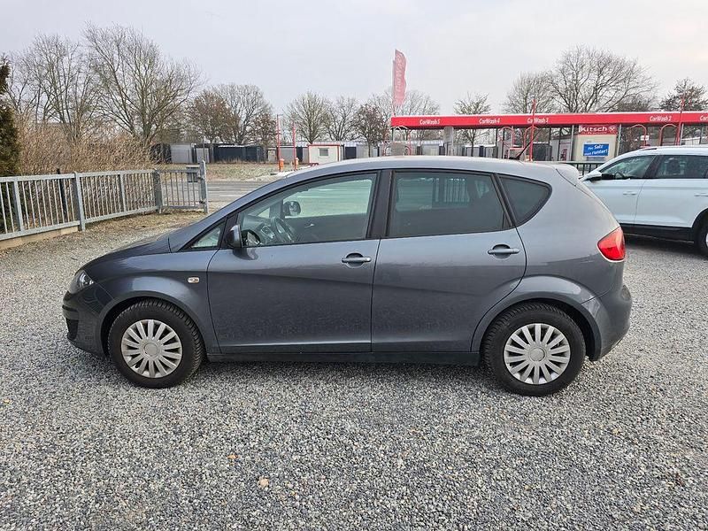 Gebraucht Seat Altea Copa 125 PS (91 kW) 2013 Grau Limousine