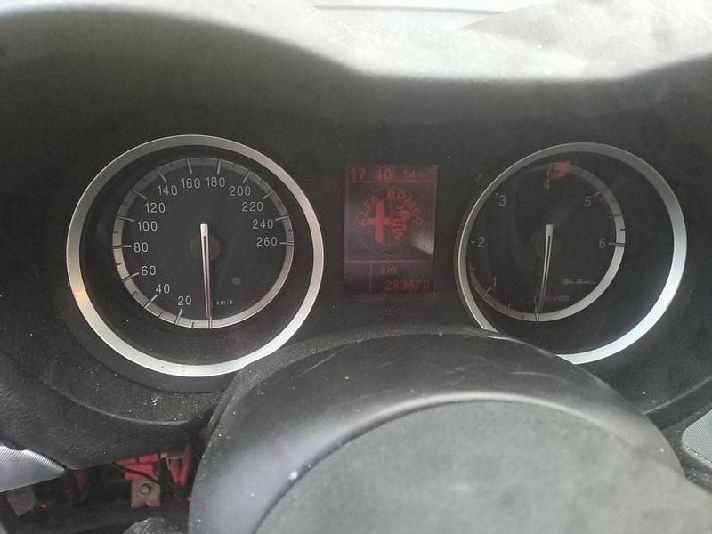 Rot Gebraucht 2006 Alfa Romeo 159 Progression Kombi | 3.000 € (Fairer Preis) - Bild 1/4