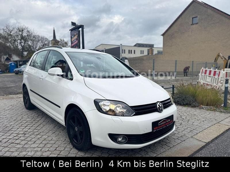 Weiß Gebraucht 2014 VW Golf Plus Life Van / Kleinbus | 8.990 € (Fairer Preis) - Bild 1/4