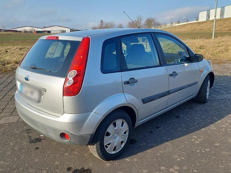 Gebraucht Ford Fiesta 70 PS (51 kW) 2006 Grau Kleinwagen