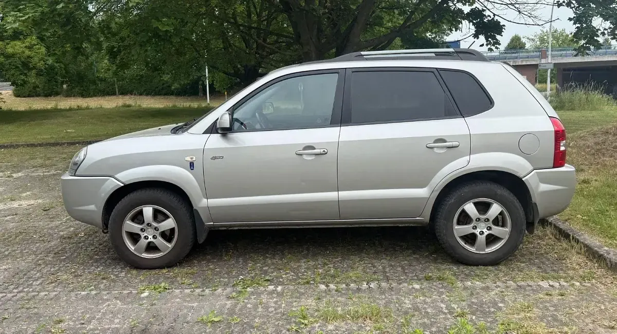 Gebraucht Hyundai Tucson GLS 150 PS (110 kW) 2008 Grau SUV