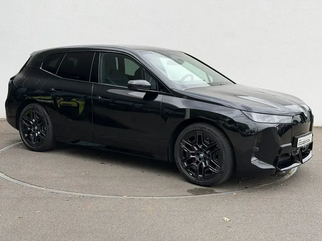 Gebraucht BMW iX M Sport 300 kW (408 PS) 2025 Black sapphire SUV