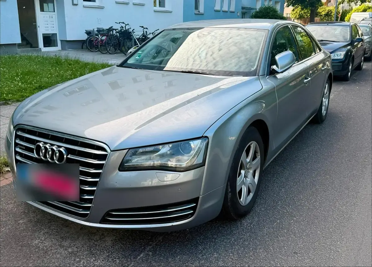 Gebraucht Audi A8 Comfort 290 PS (213 kW) 2010 Grau Limousine