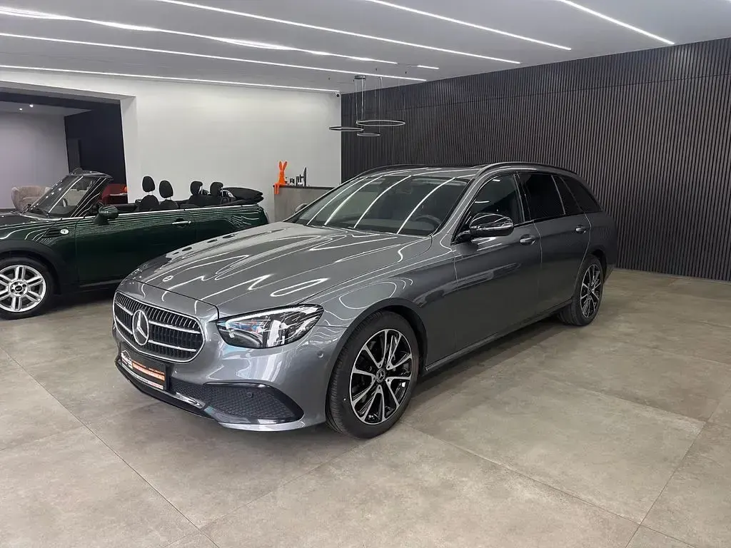 Gebraucht Mercedes E200 Night 197 PS (144 kW) 2021 Grau Limousine