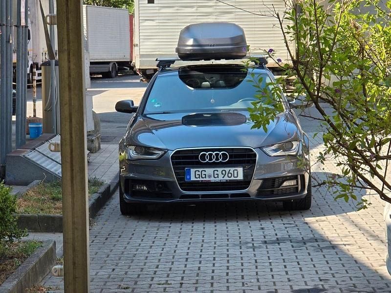 Gebraucht Audi A4 Sport 190 PS (139 kW) 2015 Grau Kombi