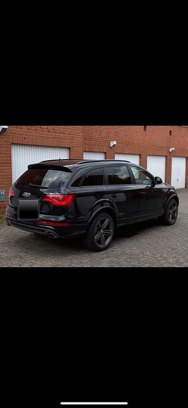 Schwarz Gebraucht 2013 Audi Q7 S-Line SUV | 22.500 € (Teuer) - Bild 1/4