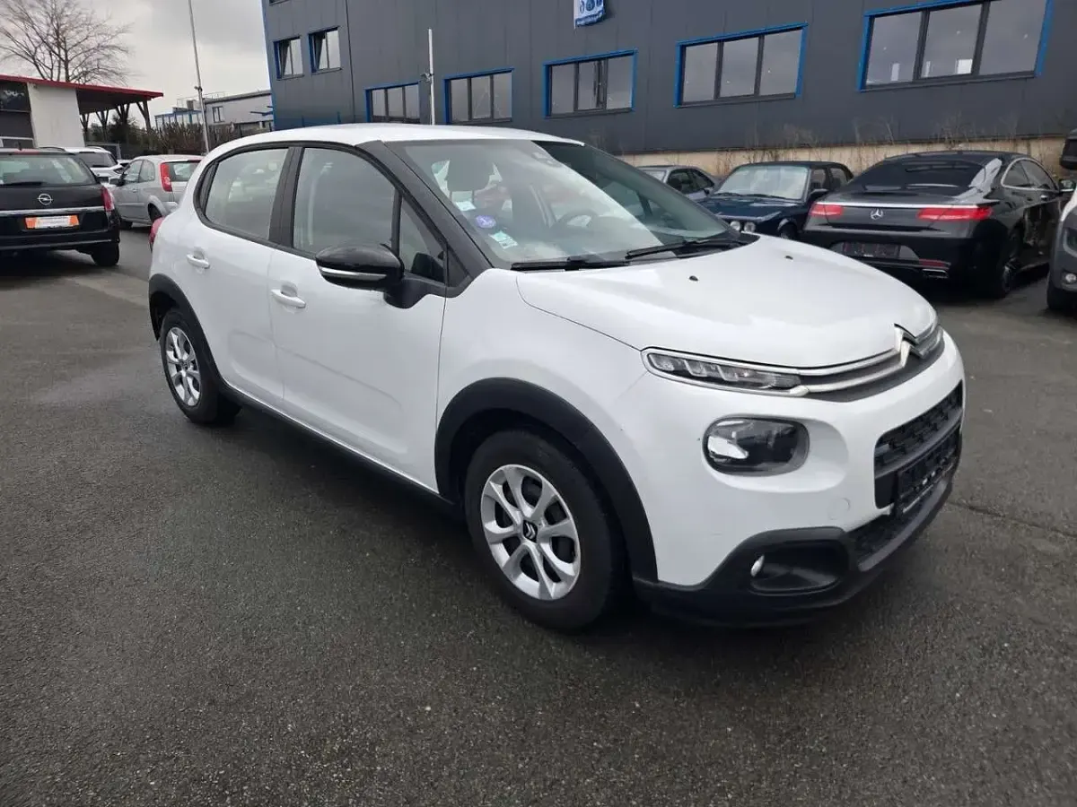 Used Citroën C3 Feel 110 HP (80 kW) 2017 White Sedan