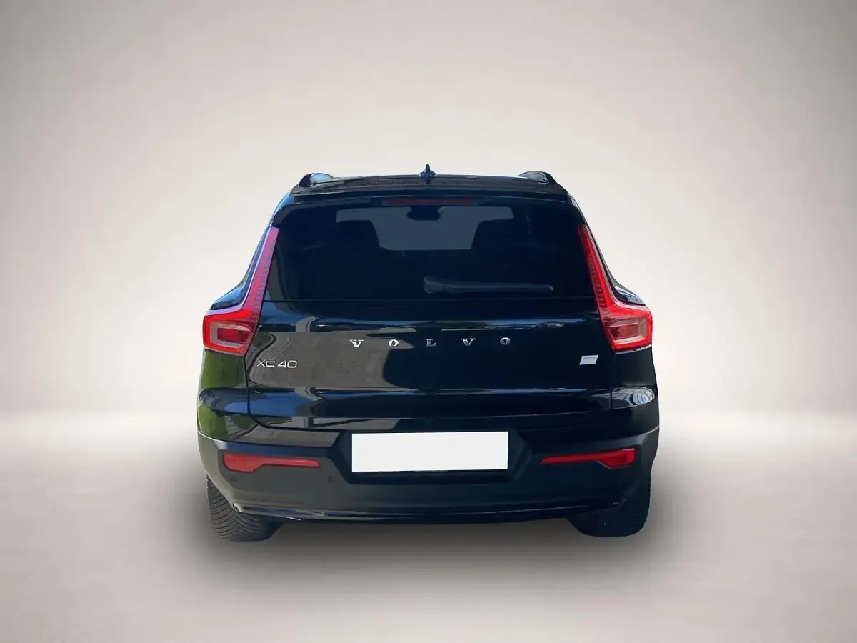 Gebraucht Volvo XC40 Plus 169 kW (231 PS) 2023 Manufacturer SUV