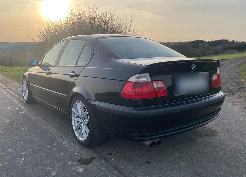 Gebraucht BMW 330 Shadowline 231 PS (169 kW) 2000 Schwarz Limousine